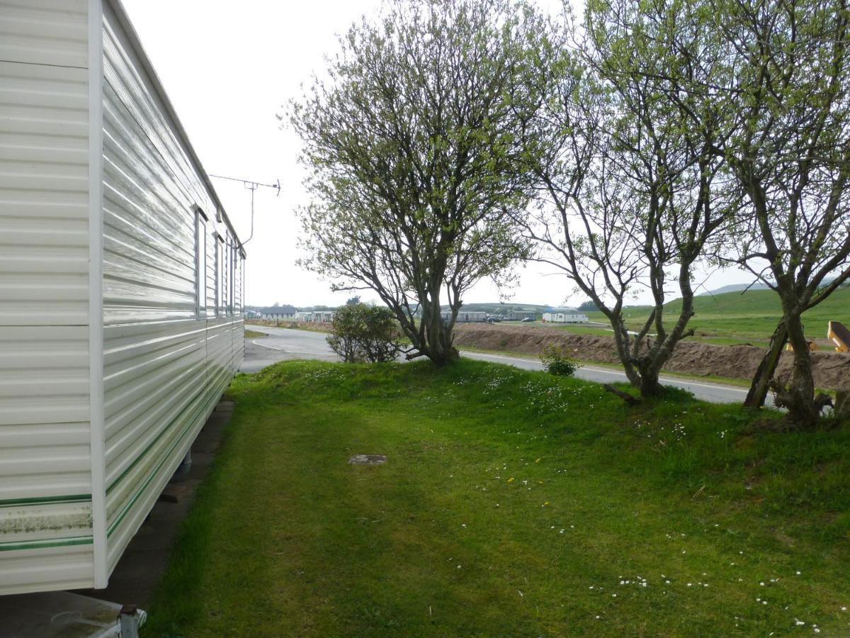73 Port Haverigg Hotel Millom Exterior photo
